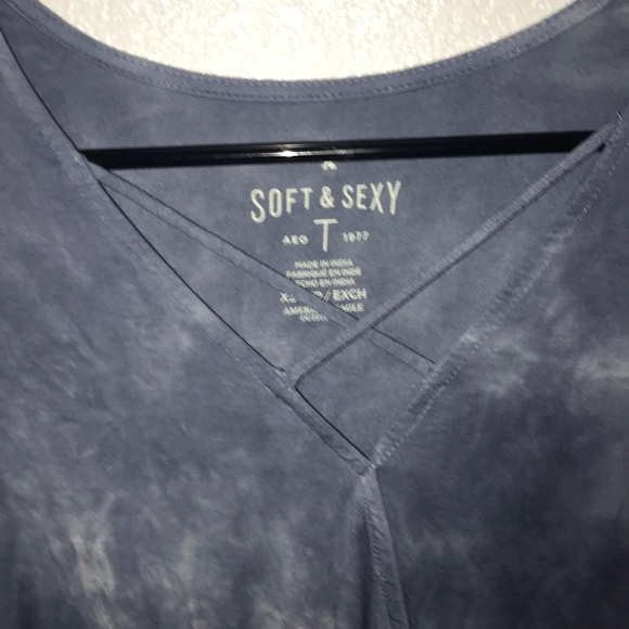 american eagle blue flowy top - Picture 3 of 3